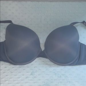 Pink Victoria’s Secret push up bra
